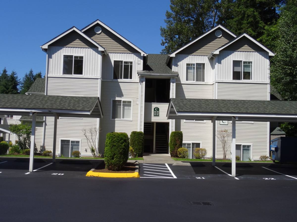 Condo for rent at 22720 SE 29th St, Sammamish, WA 98075