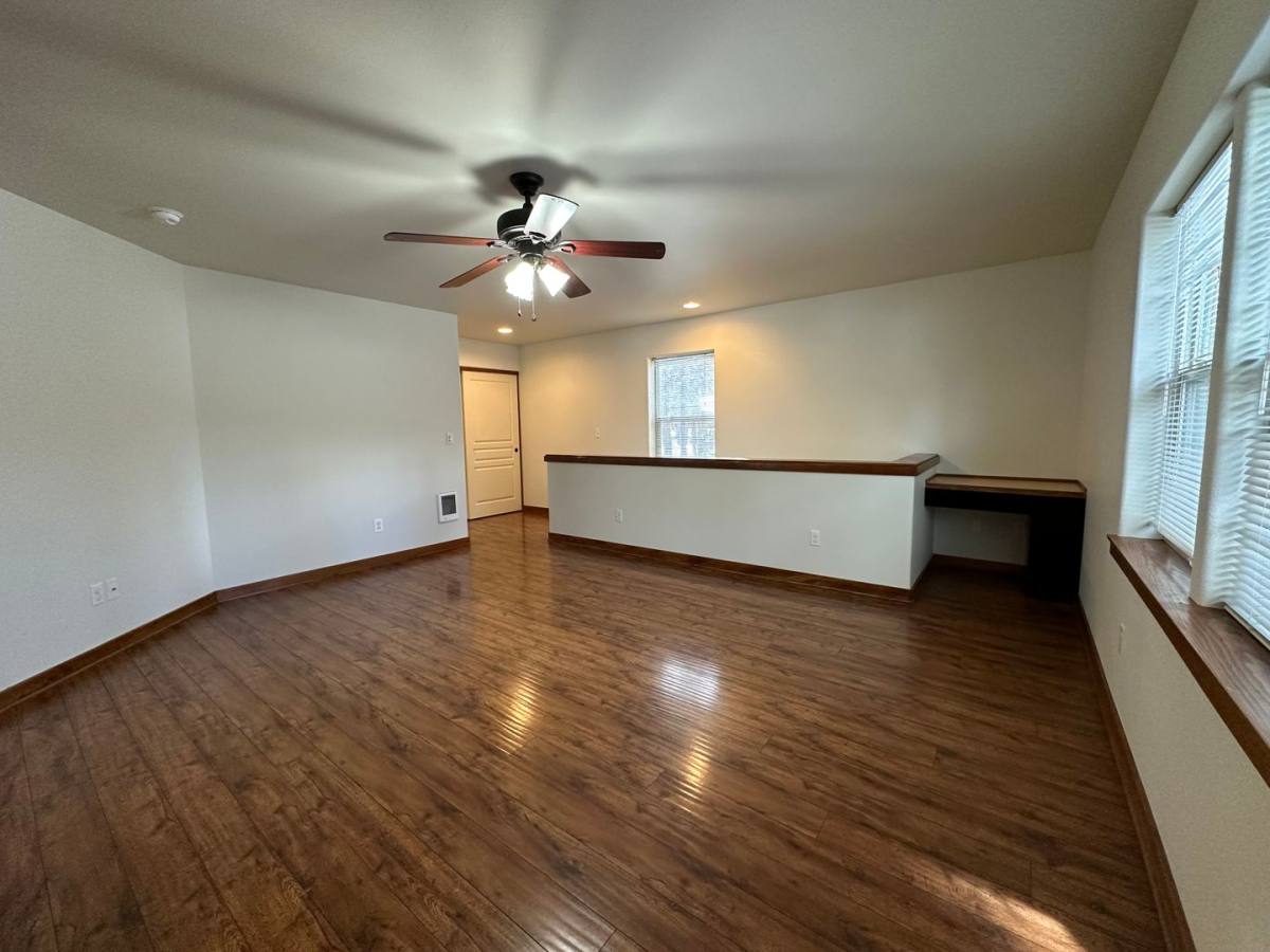 House for rent at 19223 Apache Dr, Bend, OR 97702
