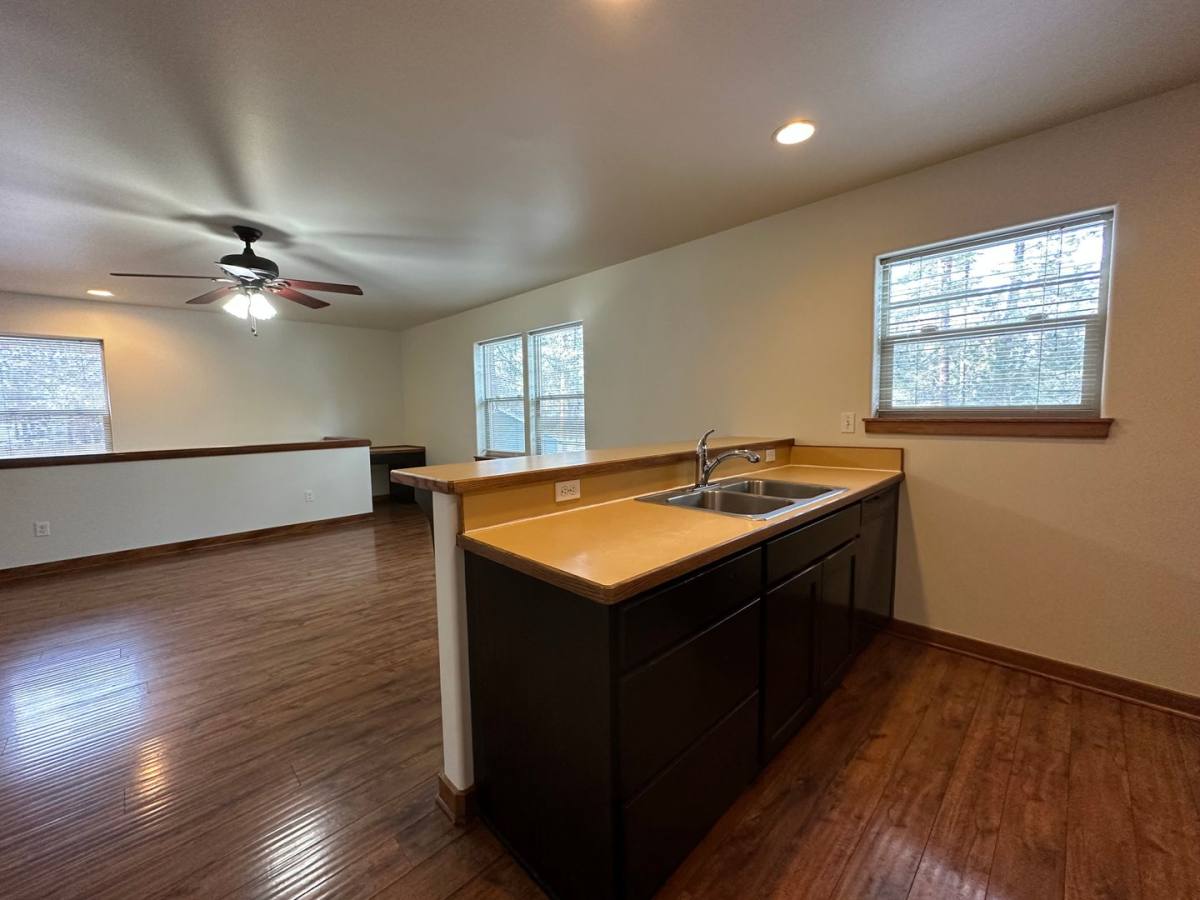House for rent at 19223 Apache Dr, Bend, OR 97702