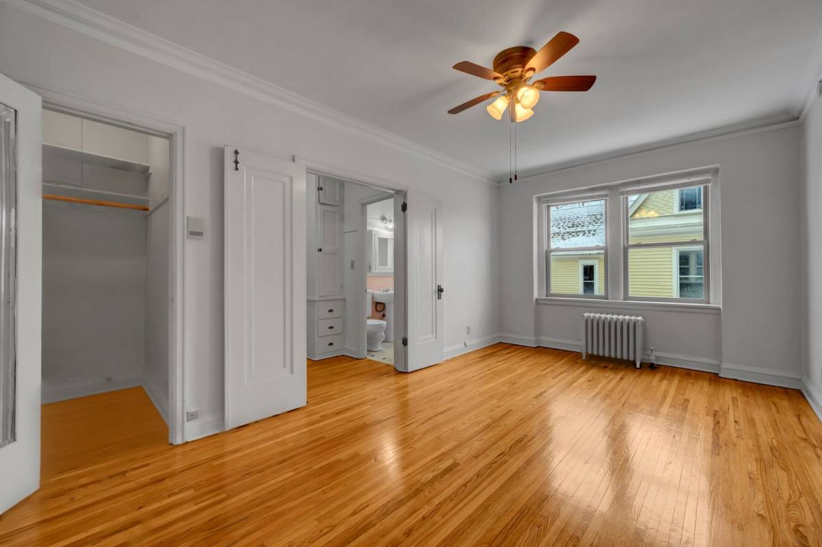 Apartment for rent at 2552 Garfield Ave S, Minneapolis, MN 55405