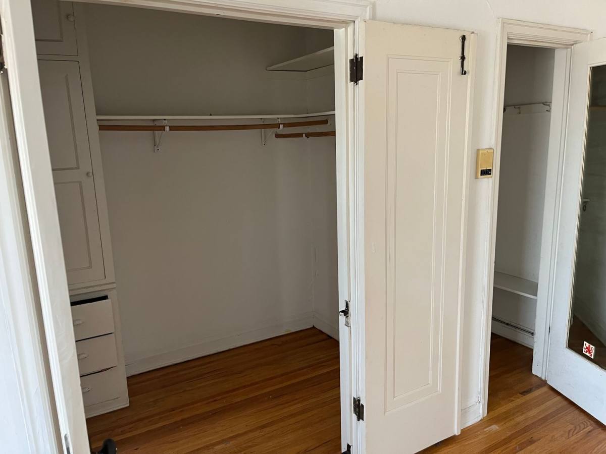 Apartment for rent at 2552 Garfield Ave S, Minneapolis, MN 55405