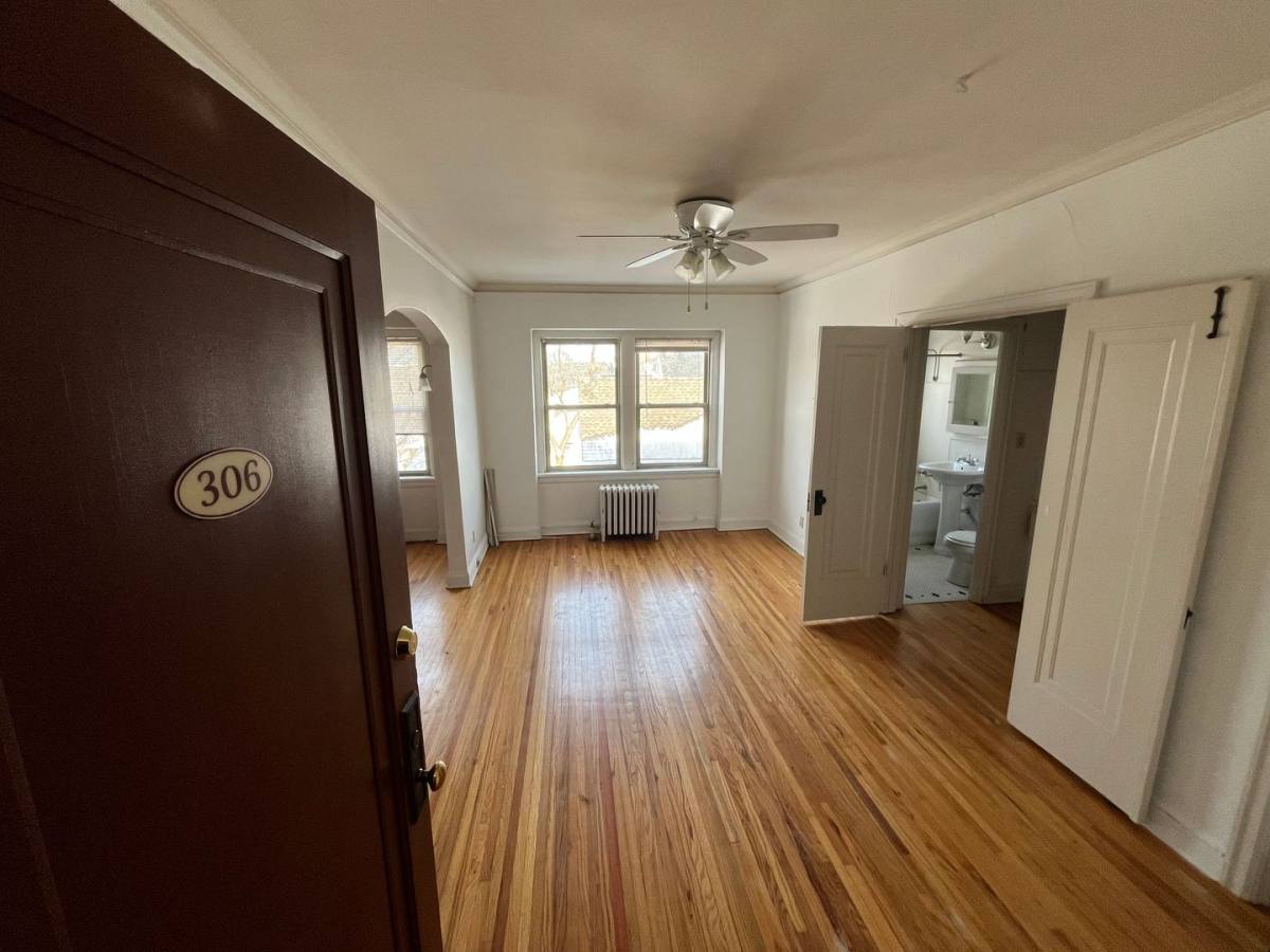 Apartment for rent at 2552 Garfield Ave S, Minneapolis, MN 55405