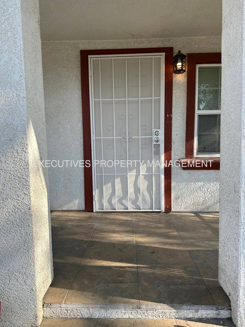 House for rent at 1922 Martin Luther King Jr Way, Merced, CA 95340