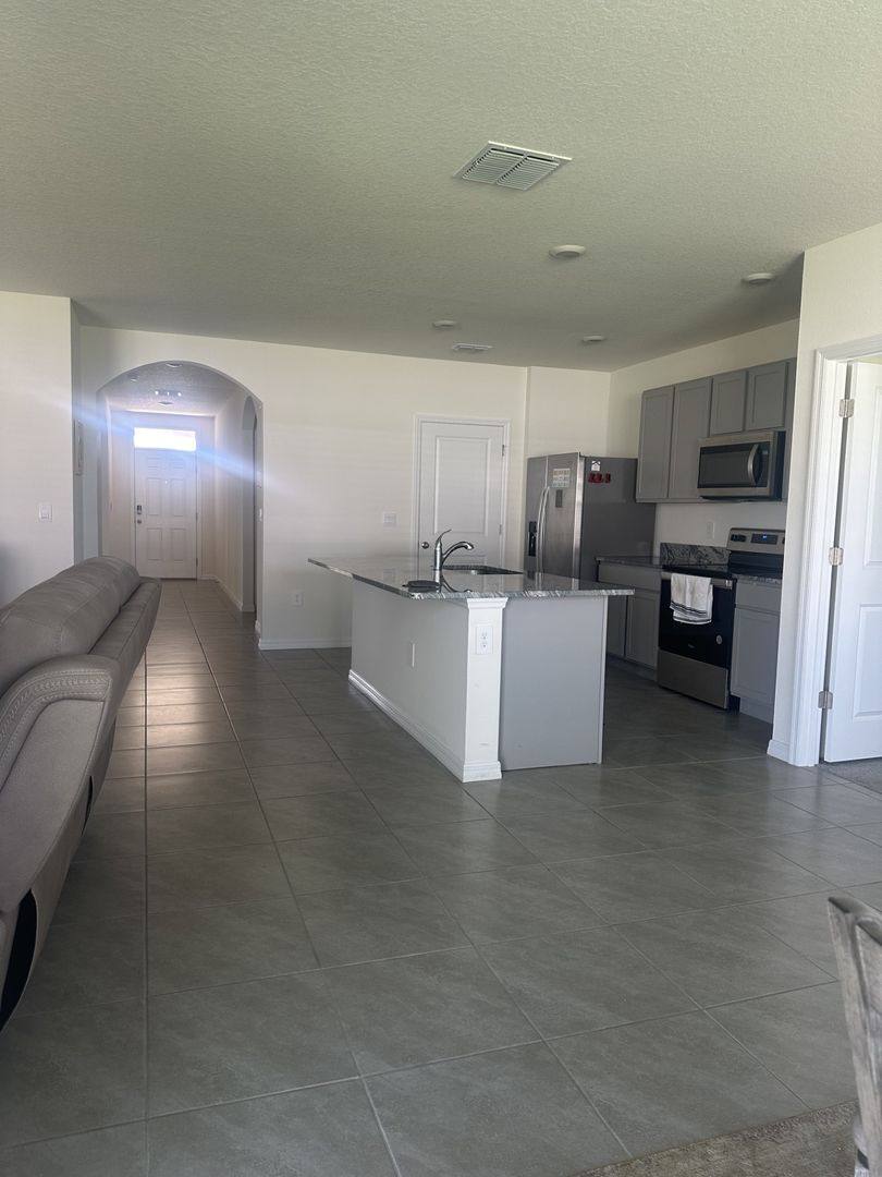 House for rent at 1806 Everson St, Bradenton, FL 34208