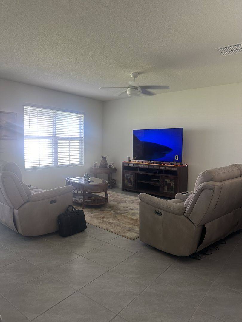 House for rent at 1806 Everson St, Bradenton, FL 34208