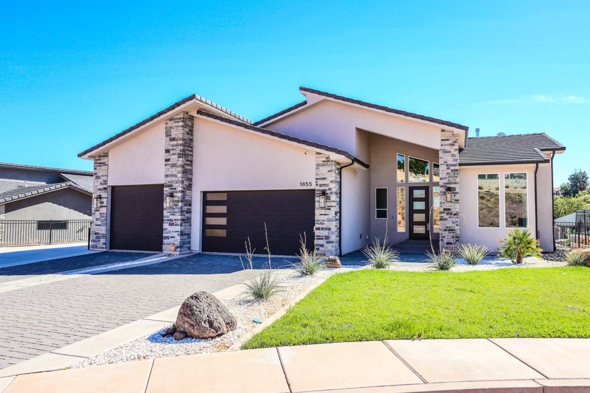 House for rent at 1855 W 740 S Circle, Saint George, UT 84770