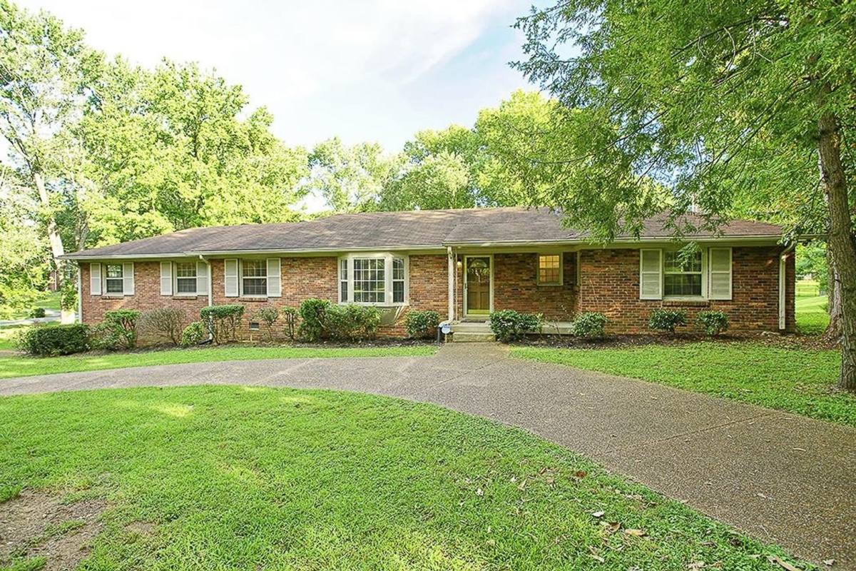 House for rent at 713 Farrell Rd, Nashville, TN 37220