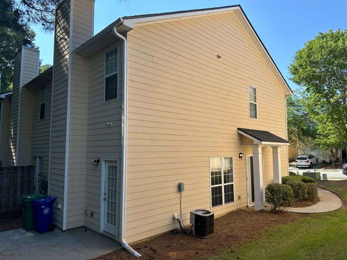 Townhouse for rent at 7040 Biltmore Trace, Lithonia, GA 30058