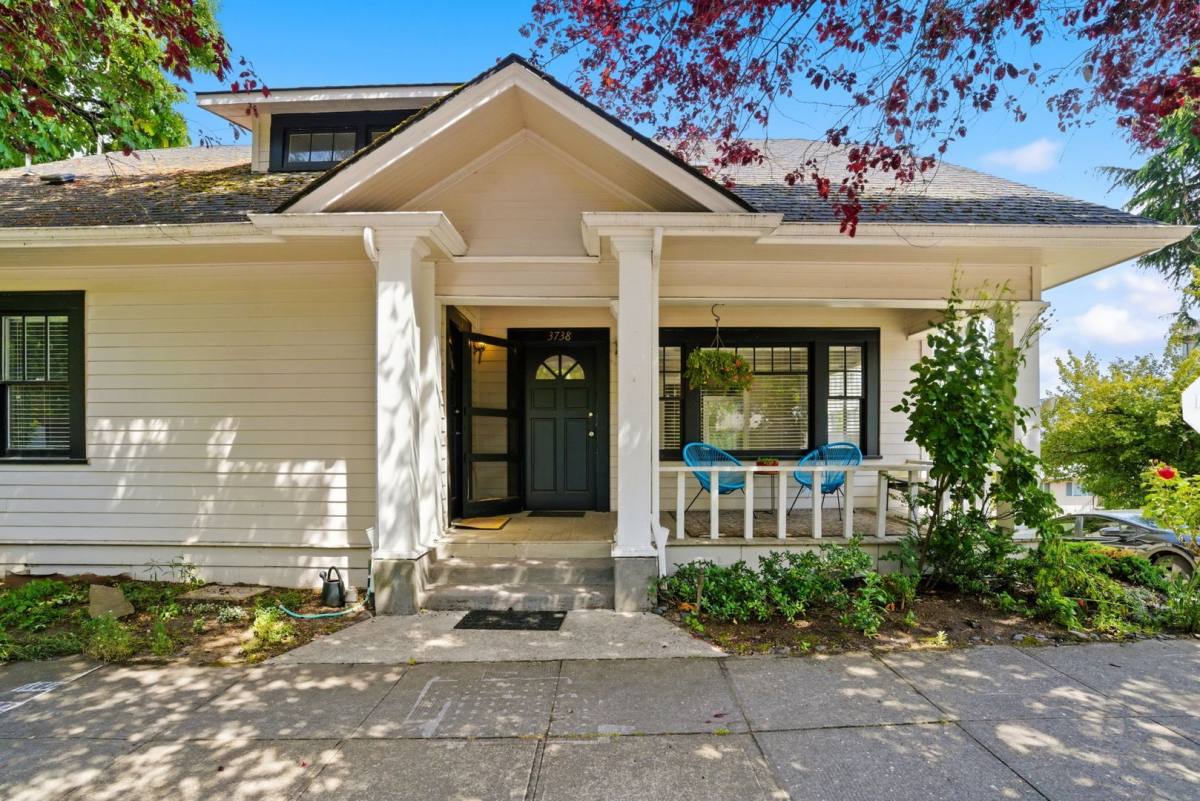 Apartment for rent at 3736 S Kelly Ave, Portland, OR 97239