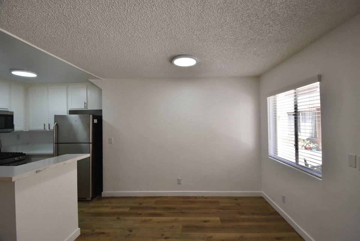 Apartment for rent at 21350 Parthenia St, Canoga Park, CA 91304