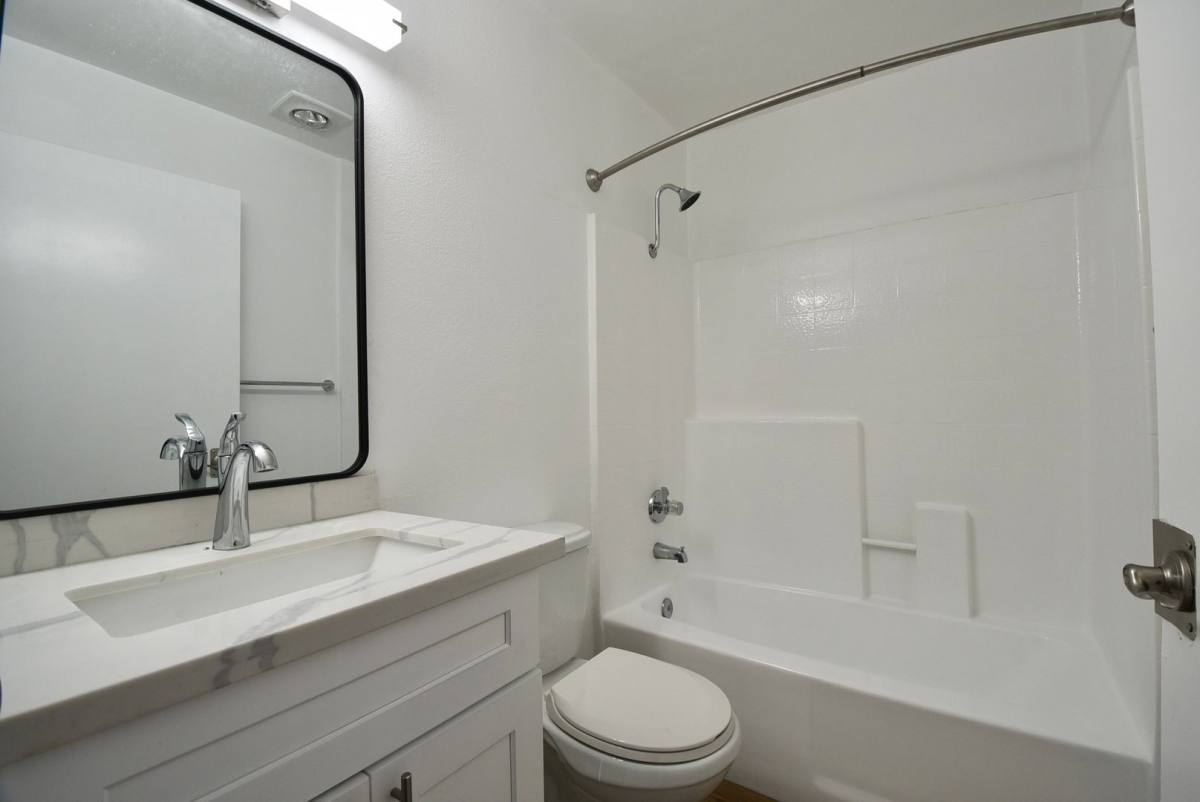 Apartment for rent at 21350 Parthenia St, Canoga Park, CA 91304