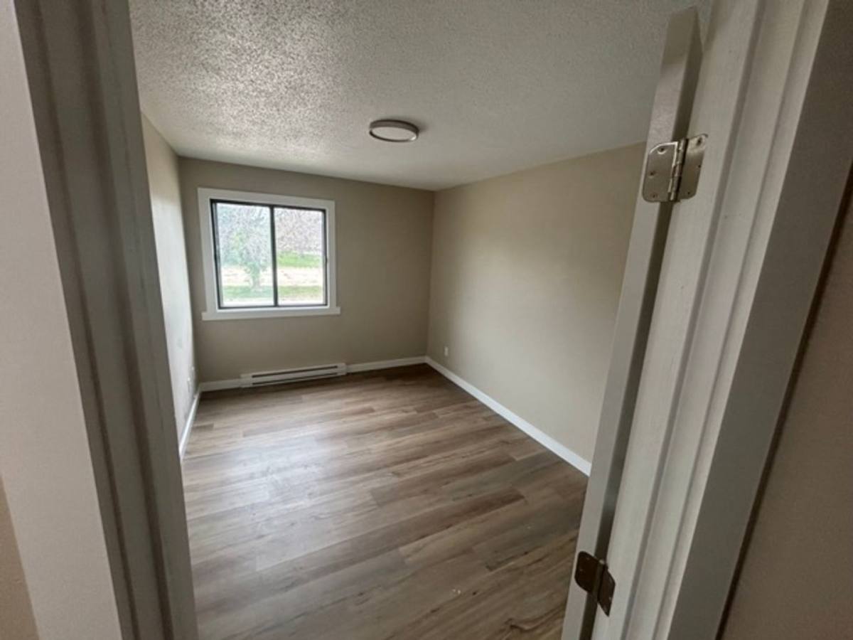 Apartment for rent at 526 E 18th St, Carroll, IA 51401