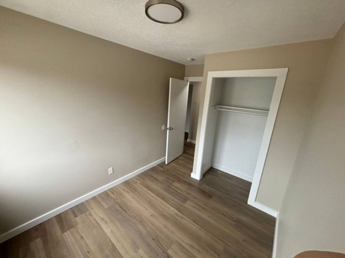 Apartment for rent at 526 E 18th St, Carroll, IA 51401