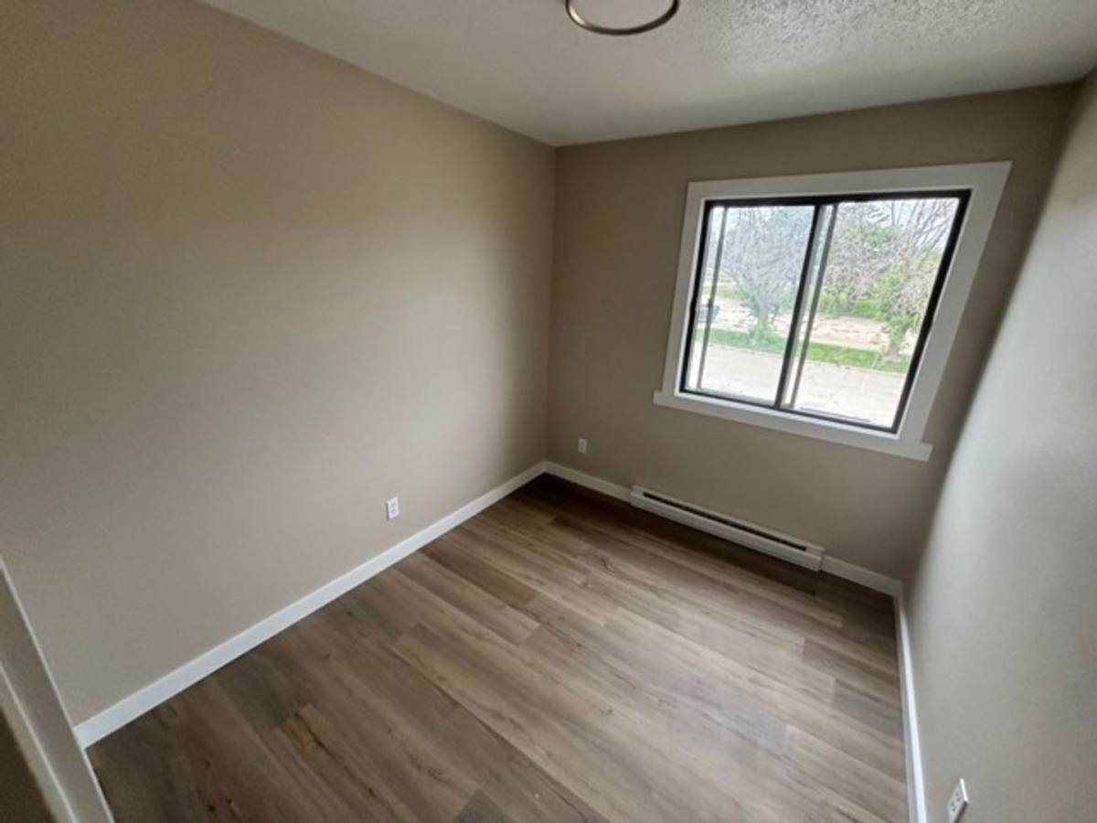 Apartment for rent at 604 E 18th St, Carroll, IA 51401
