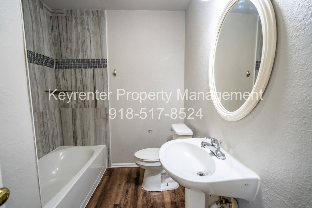 Apartment for rent at 3811 E 15th St, Tulsa, OK 74112