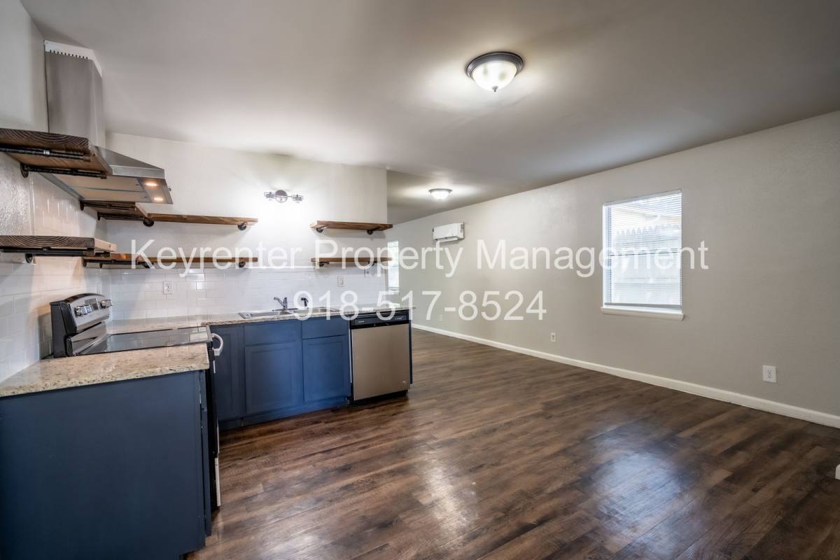 Apartment for rent at 3811 E 15th St, Tulsa, OK 74112