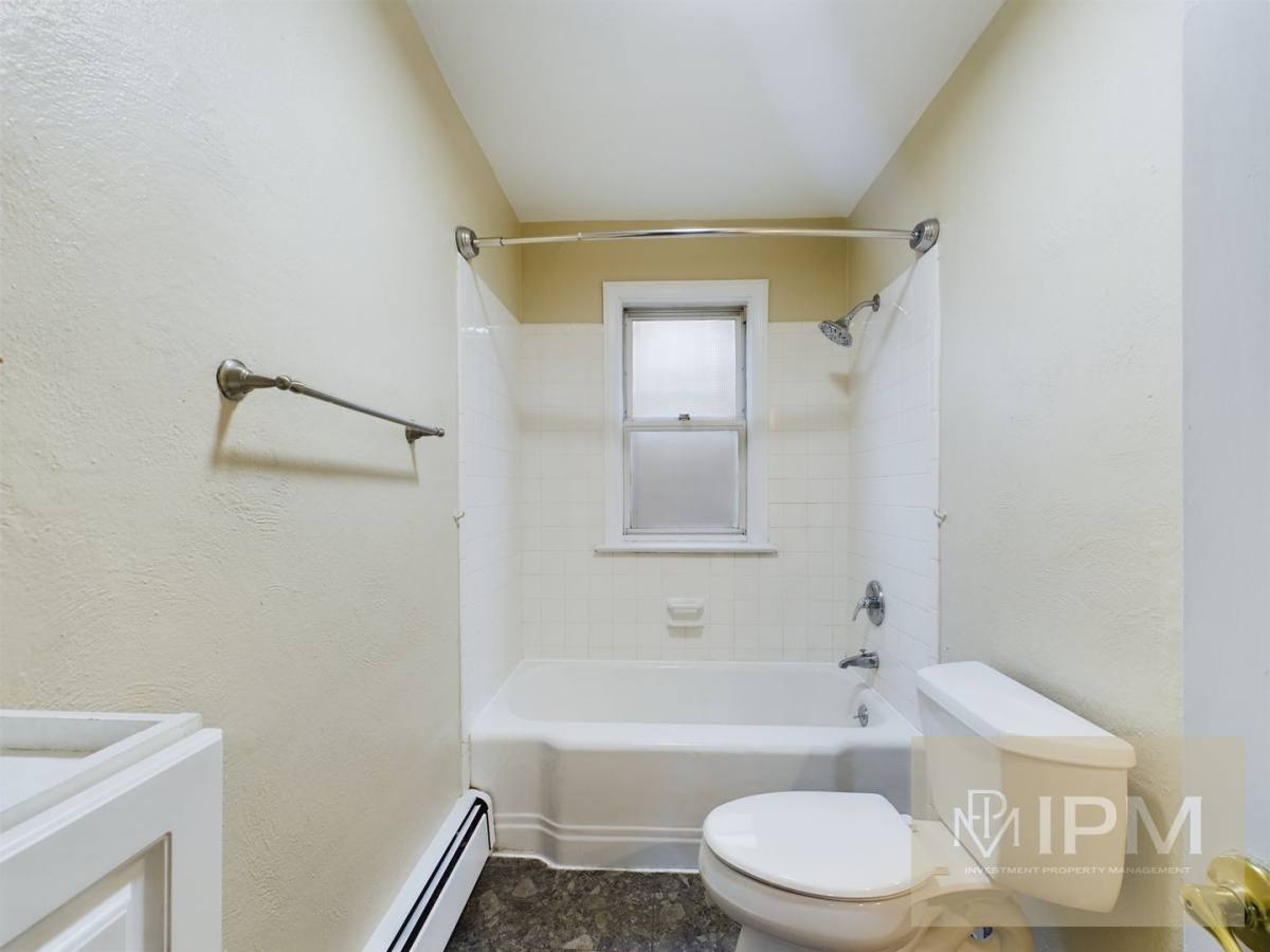 House for rent at 581 S Yale St, York, PA 17403