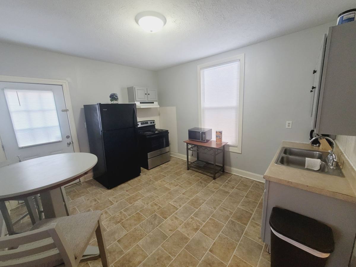 Apartment for rent at 1000 Taylor St, Lynchburg, VA 24504