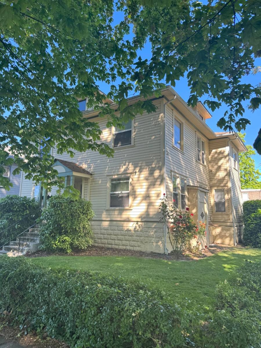 Apartment for rent at 205 NW 11th St, Corvallis, OR 97330