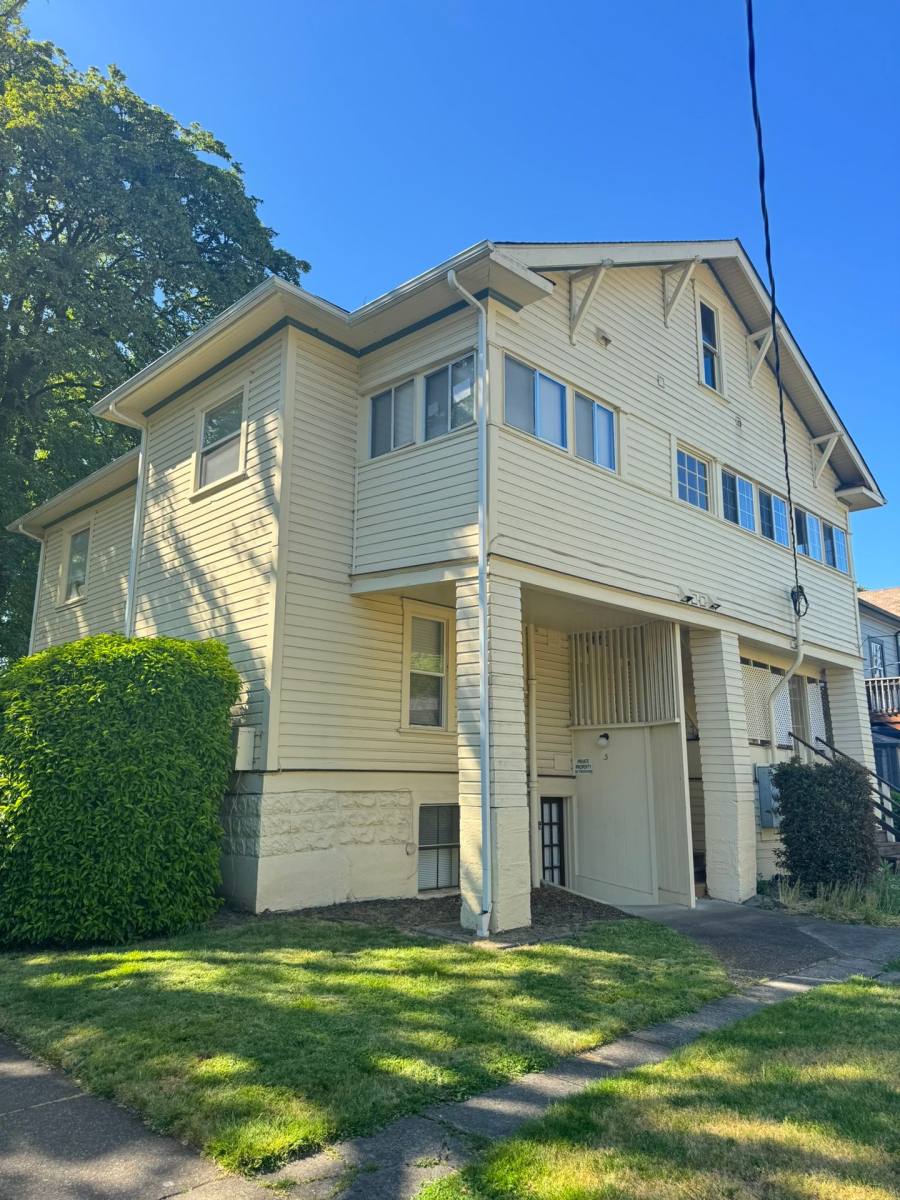 Apartment for rent at 205 NW 11th St, Corvallis, OR 97330