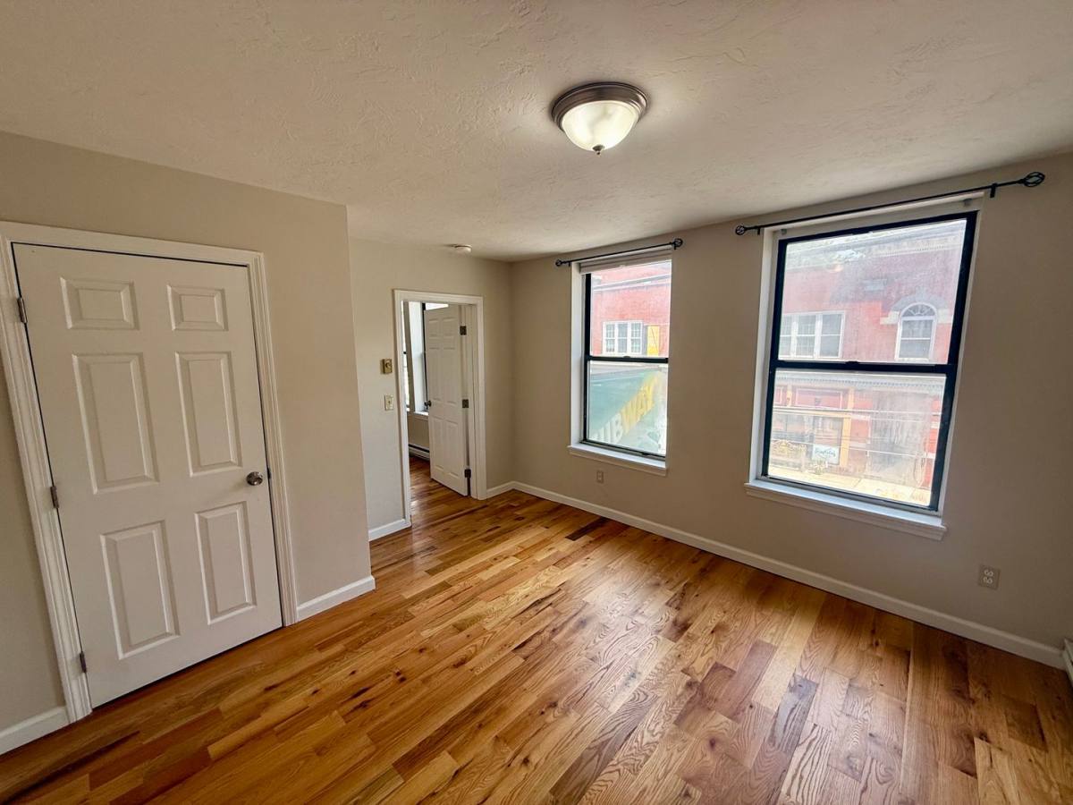 Apartment for rent at 5 S Main St, Uxbridge, MA 01569