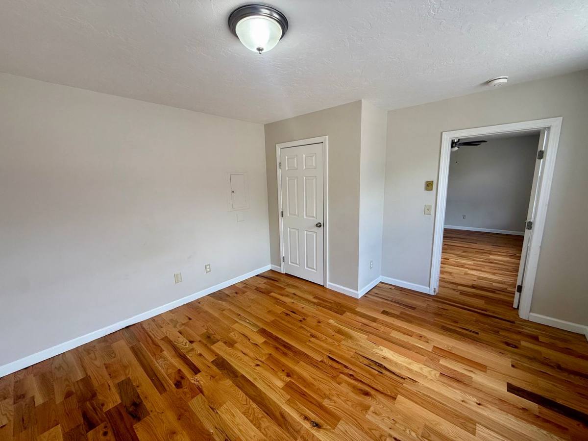 Apartment for rent at 5 S Main St, Uxbridge, MA 01569