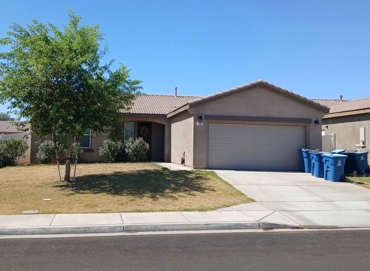 House for rent at 124 Monterey St, Brawley, CA 92227
