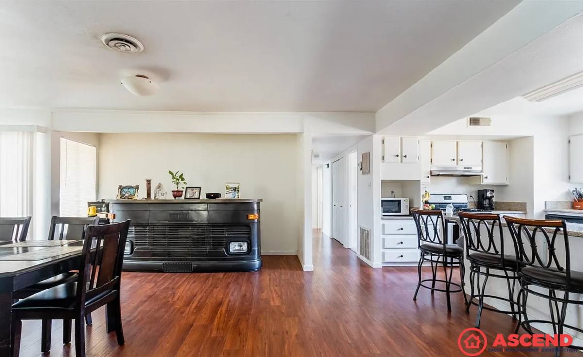 House for rent at 4412 San Miguel Way, Bakersfield, CA 93306