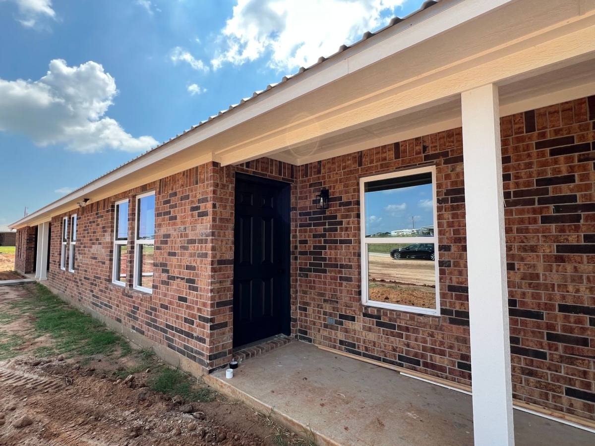 Apartment for rent at 418 County Rd, Stephenville, TX 76401