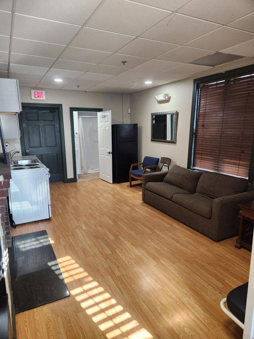 Apartment for rent at 40 High St, Bangor, ME 04401