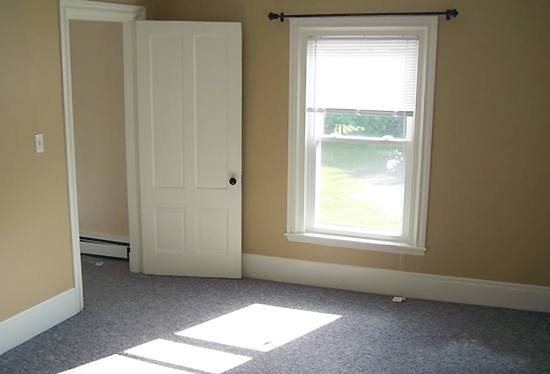 Apartment for rent at 34 Chamberlain St, Brewer, ME 04412