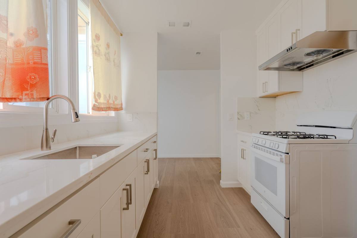 House for rent at 1931 Santiago St, San Francisco, CA 94116
