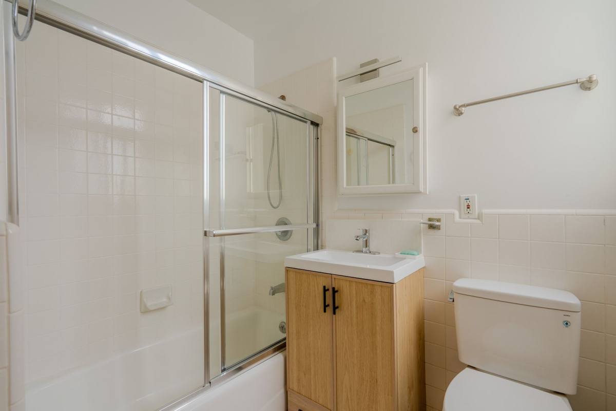 House for rent at 1931 Santiago St, San Francisco, CA 94116