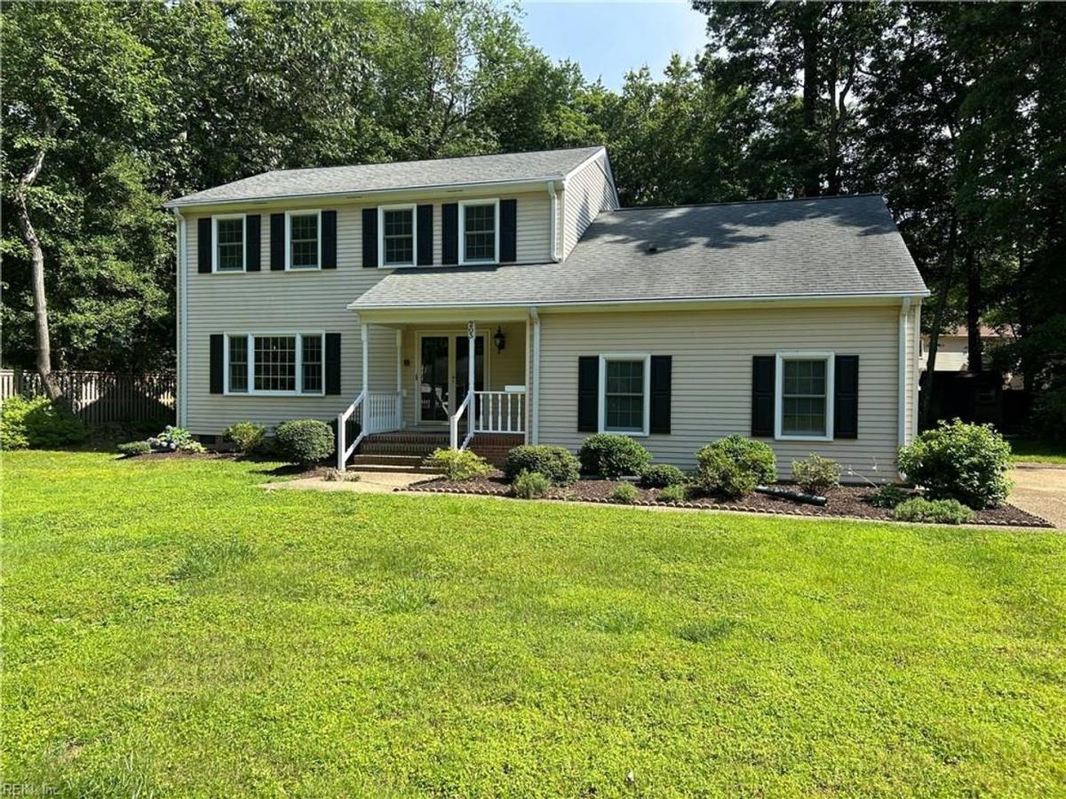 House for rent at 203 Kenmar Dr, Yorktown, VA 23692