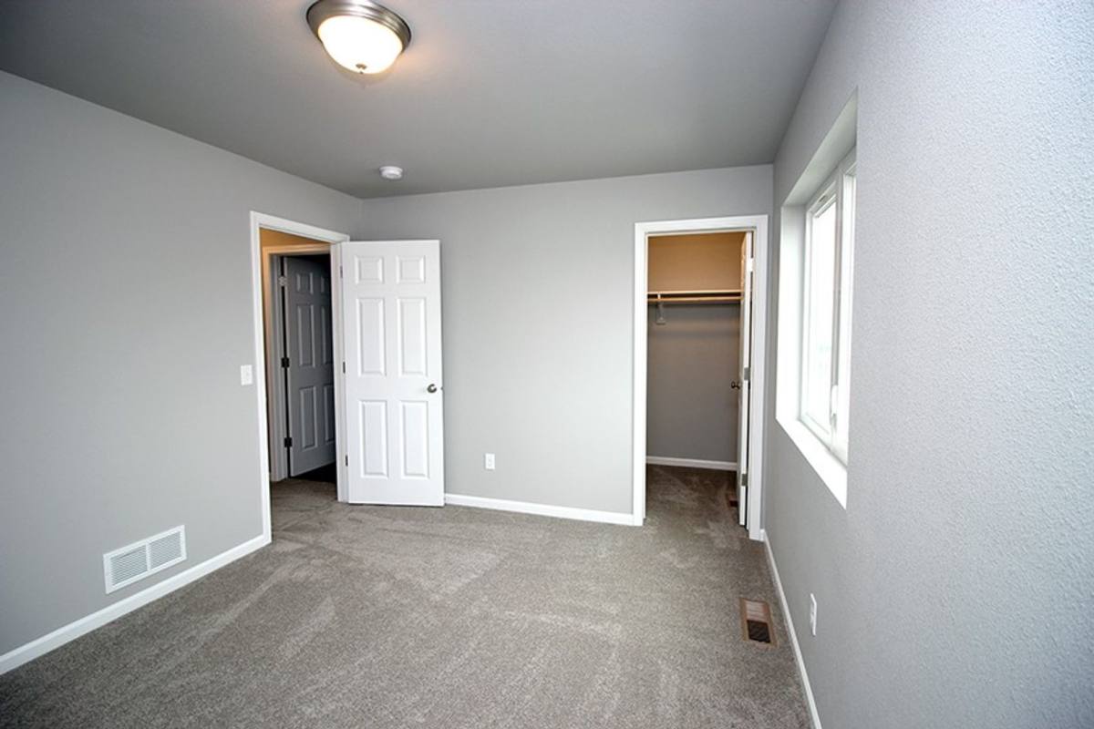 House for rent at 6985 Majestic Loop, Bismarck, ND 58504