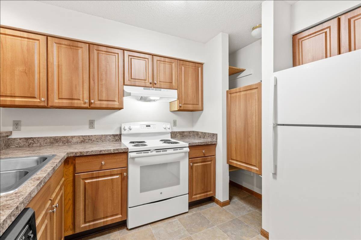 Apartment for rent at 7515 & 7585 W Drexel Ave, Franklin, WI 53132