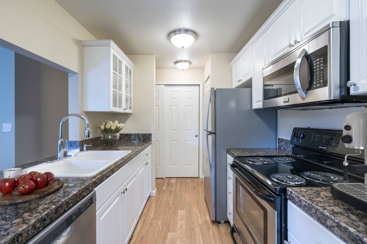 Apartment for rent at 6719 106th Ave NE, Kirkland, WA 98033