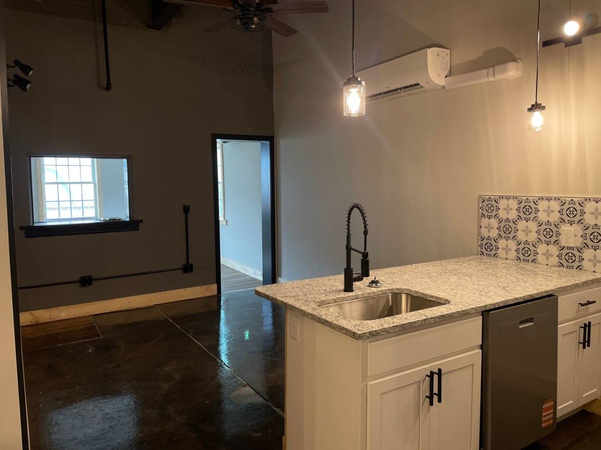 Apartment for rent at 210 S Railroad St, Hanover, PA 17331
