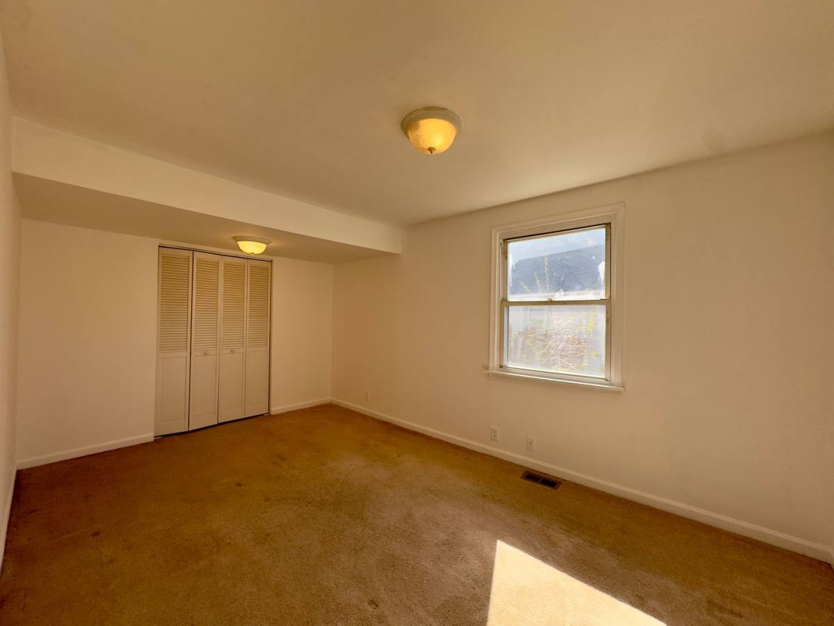 House for rent at 8252 Longpoint Rd, Dundalk, MD 21222