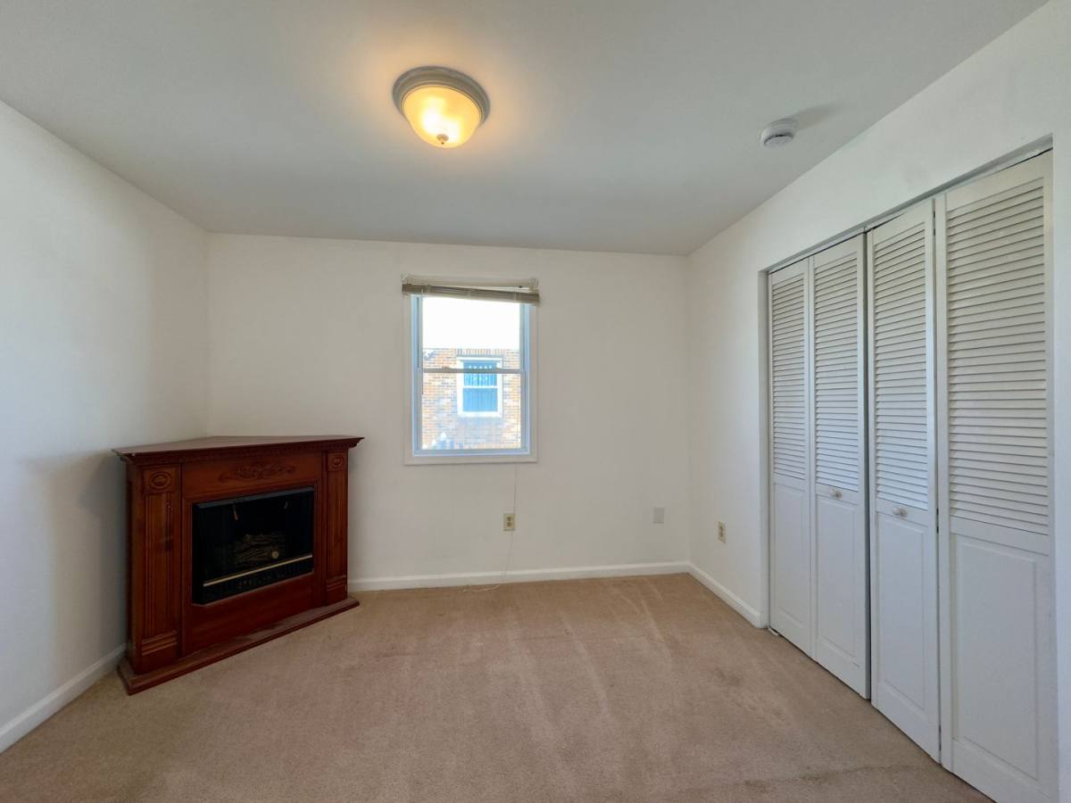 House for rent at 8252 Longpoint Rd, Dundalk, MD 21222
