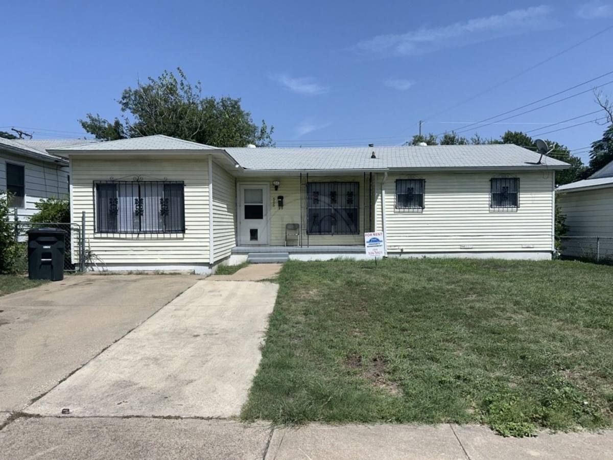 House for rent at 906 Jefferis Ave, Killeen, TX 76543