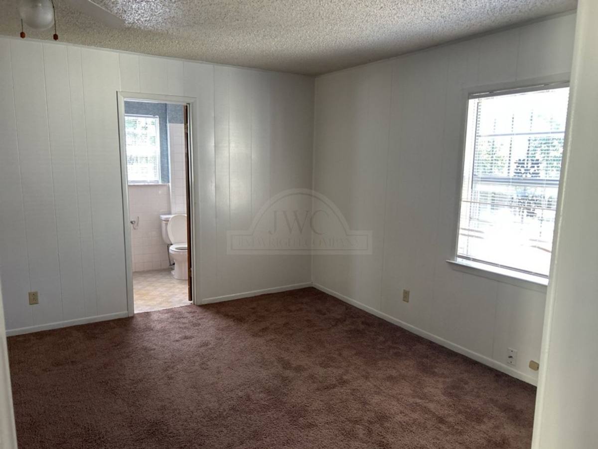 House for rent at 906 Jefferis Ave, Killeen, TX 76543