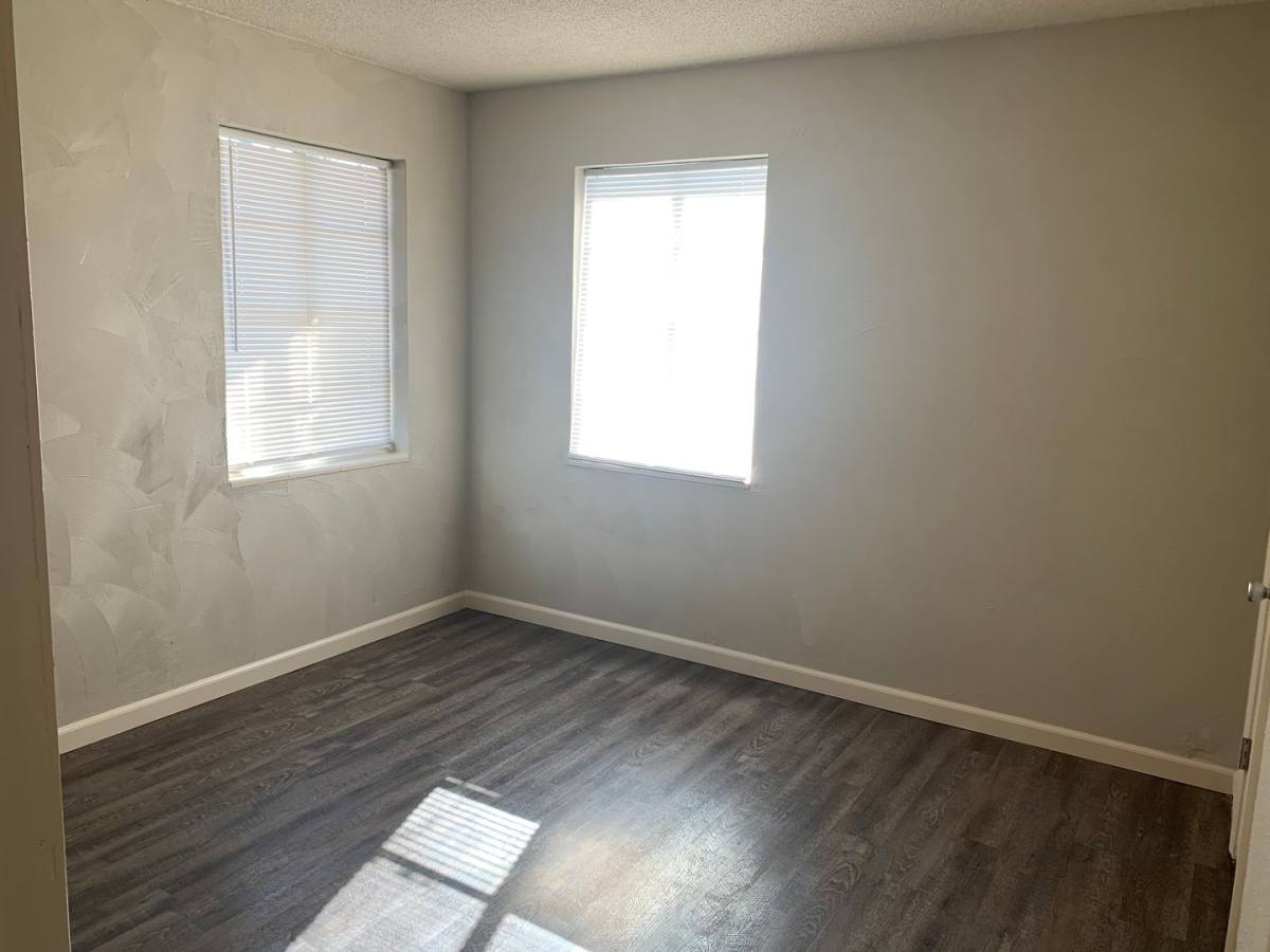Townhouse for rent at 1928 S Millwood Ave, Wichita, KS 67213