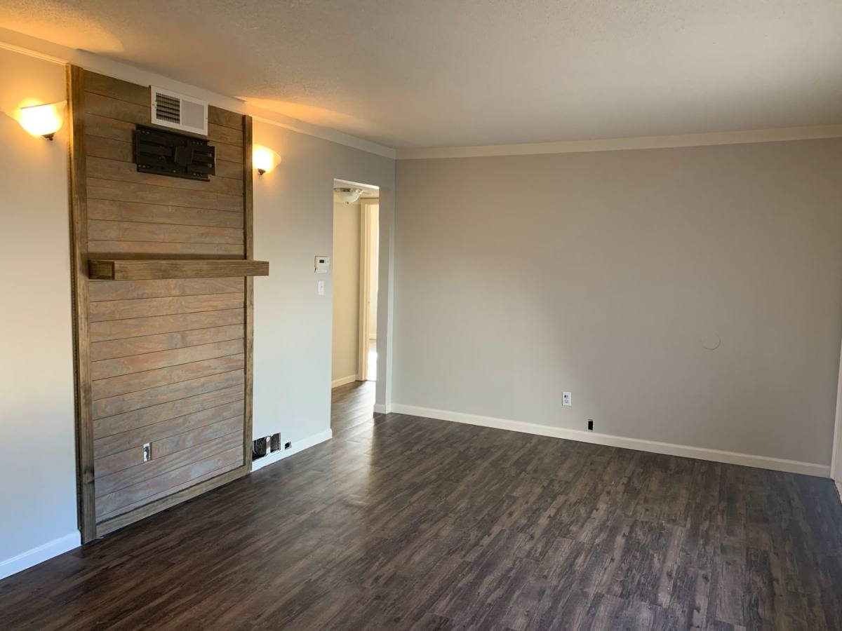Townhouse for rent at 1928 S Millwood Ave, Wichita, KS 67213