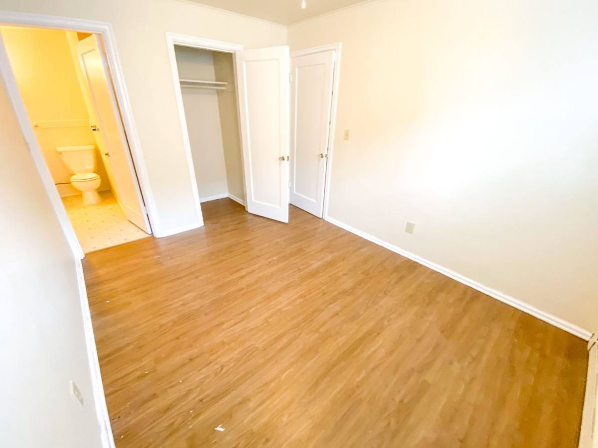 Apartment for rent at 7401 Linden Ave N, Seattle, WA 98103