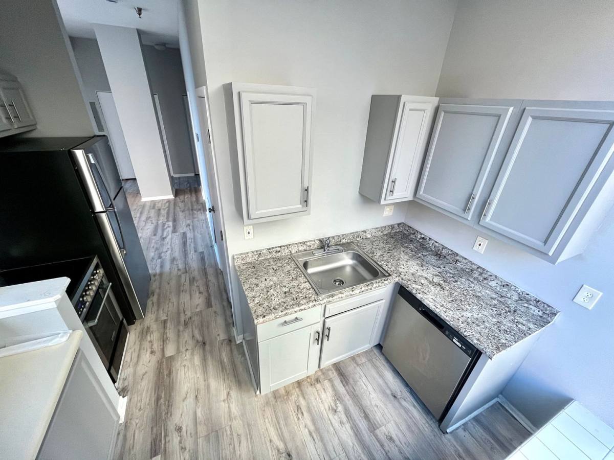 Apartment for rent at 305 S 16th St, Omaha, NE 68102