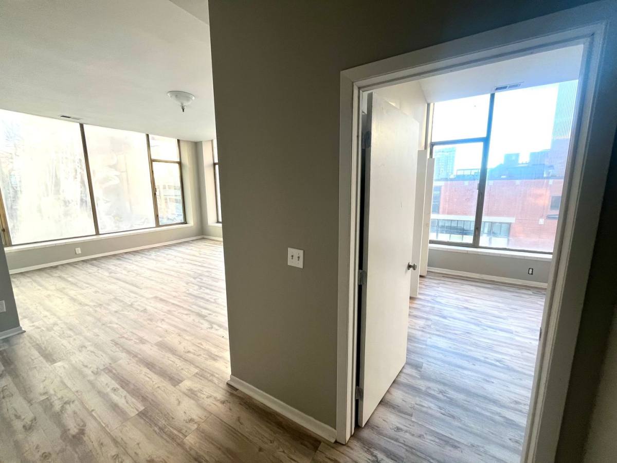 Apartment for rent at 305 S 16th St, Omaha, NE 68102