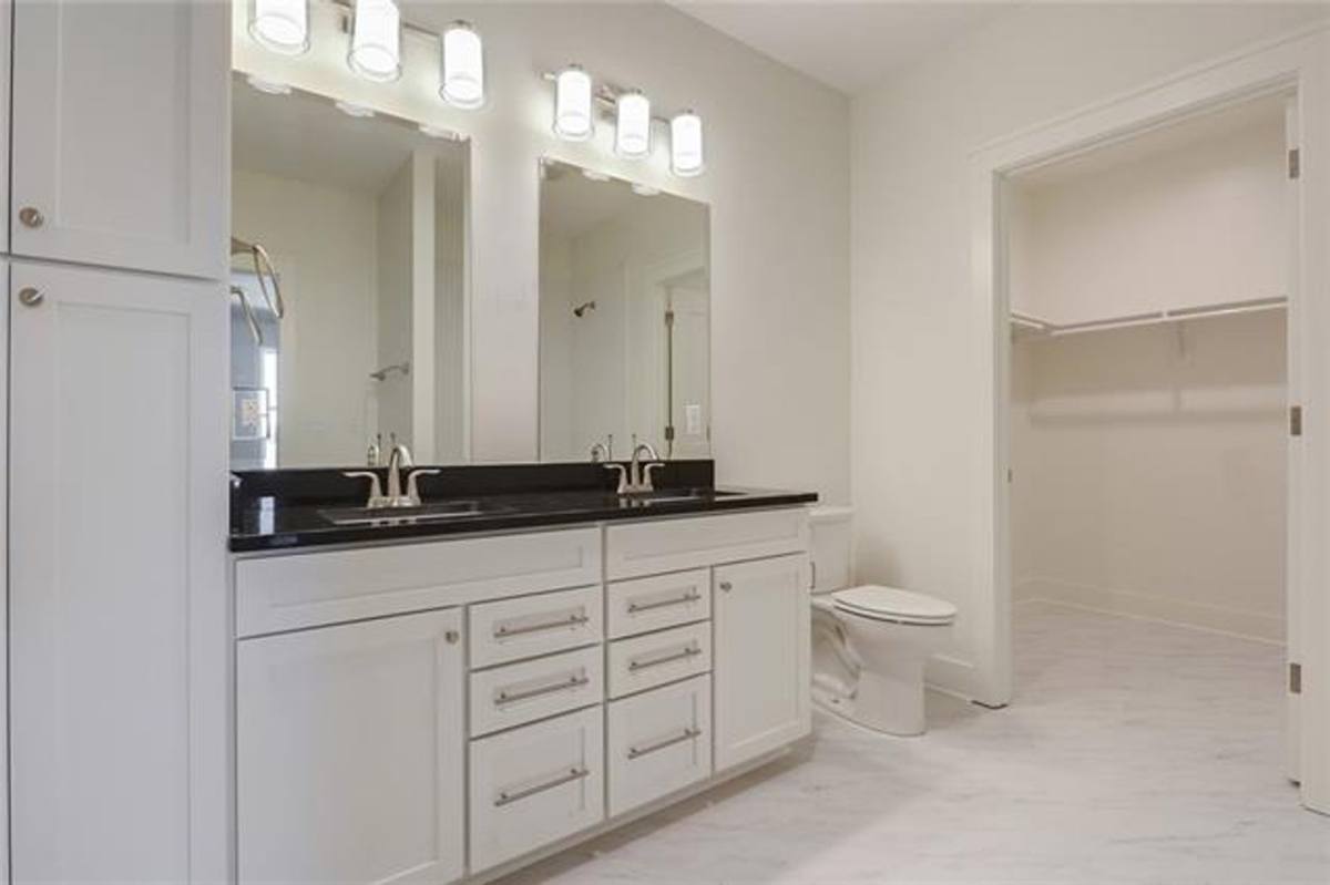 Apartment for rent at 201 Nashville Ave, New Orleans, LA 70115