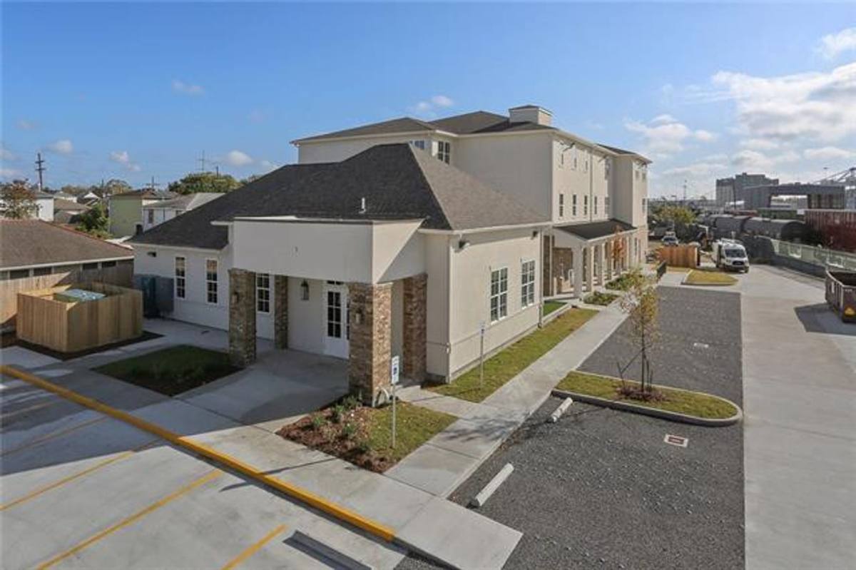 Apartment for rent at 201 Nashville Ave, New Orleans, LA 70115