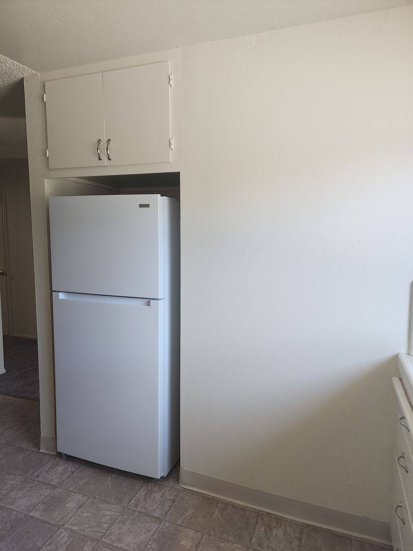 Apartment for rent at 2405 Vera Cruz Dr, Modesto, CA 95355